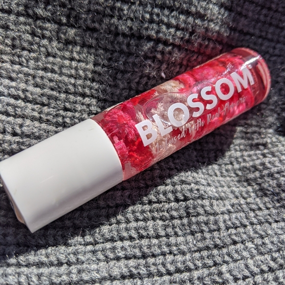 NEW Blossom Lip Gloss Strawberry 🍓! - Picture 3 of 7